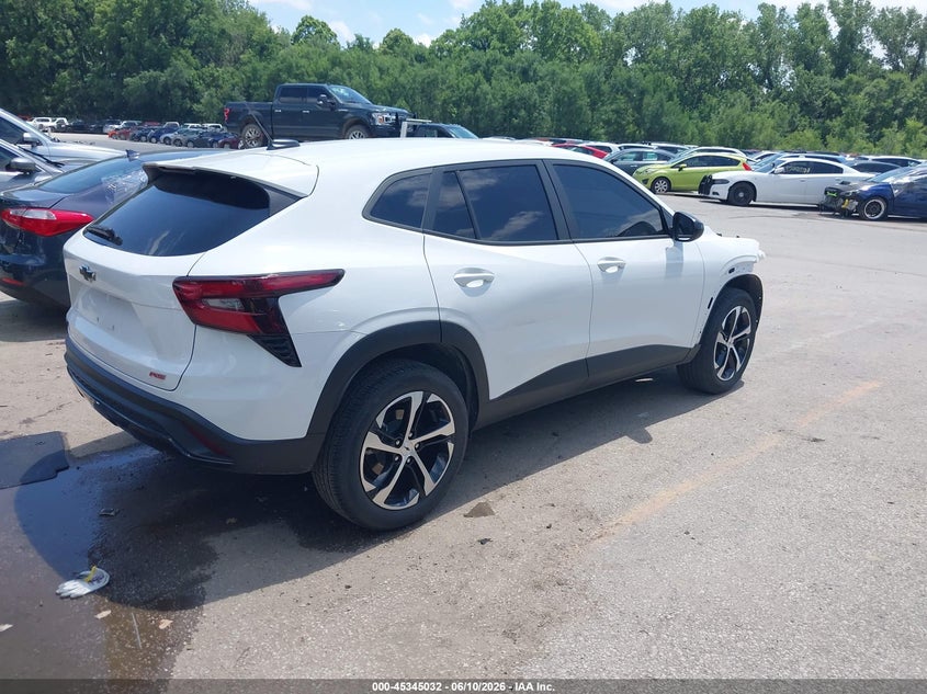 2024 CHEVROLET TRAX auction photo 4