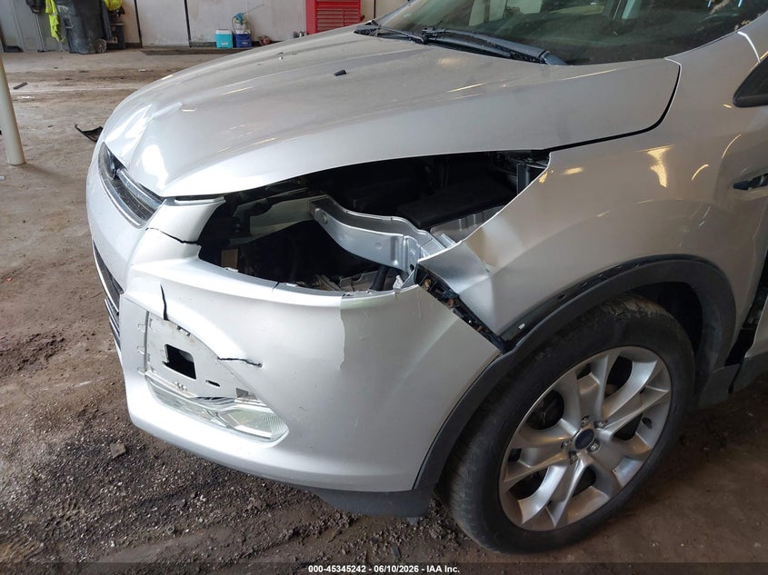 2015 FORD ESCAPE auction photo 6