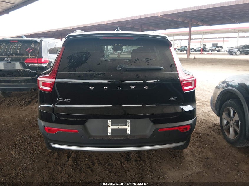 2023 Volvo Xc40 B5 Core VIN: YV4L12UK9P2964478 Lot: 45345264