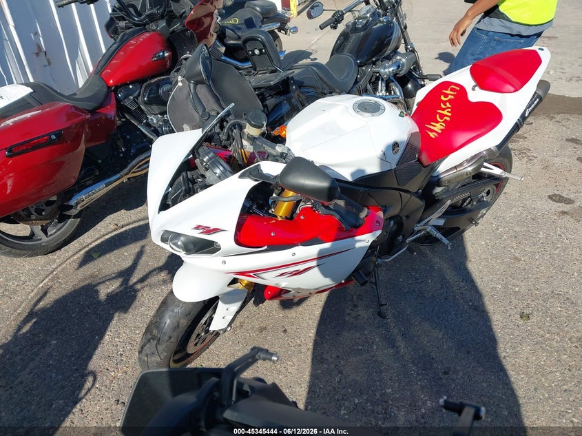 2009 YAMAHA YZF SPORT_BIKE 4
