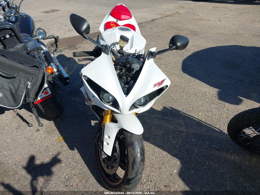 2009 YAMAHA YZF SPORT_BIKE 4