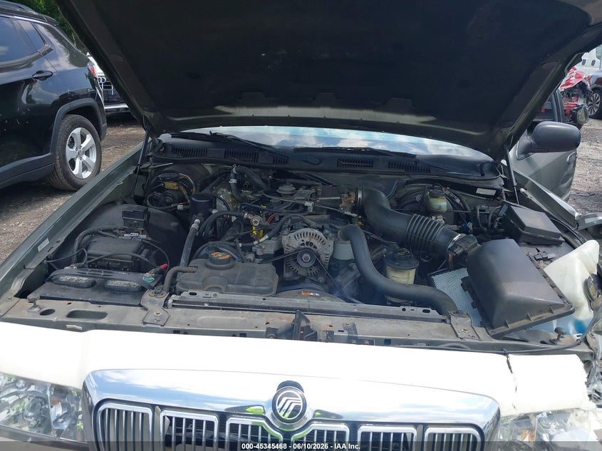 2000 Mercury Grand Marquis Gs VIN: 2MEFM74W2YX714424 Lot: 45345468