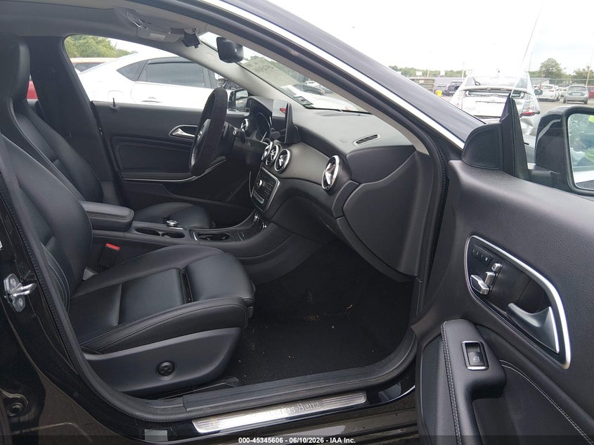 MERCEDES-BENZ CLA 250 2019 VIN WDDSJ4GB1KN775522