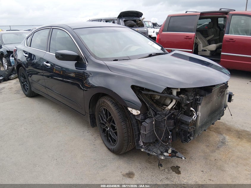 2015 NISSAN ALTIMA auction photo 1