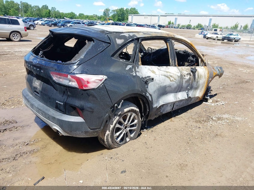 2022 FORD ESCAPE auction photo 4