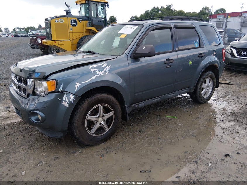Vin: 1fmcu9dg7ckc24741, lot: 45843696, ford escape xlt 20122