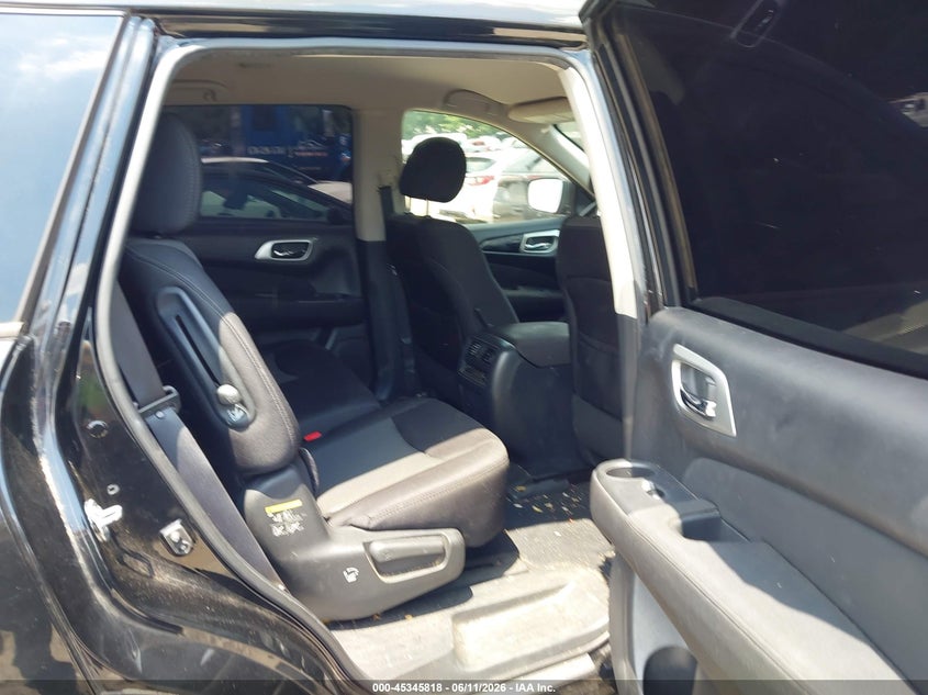 2017 NISSAN PATHFINDER auction photo 8