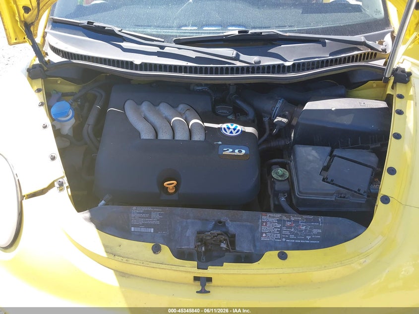 2002 VOLKSWAGEN BEETLE HATCHBACK 2.0L I-4 115HP