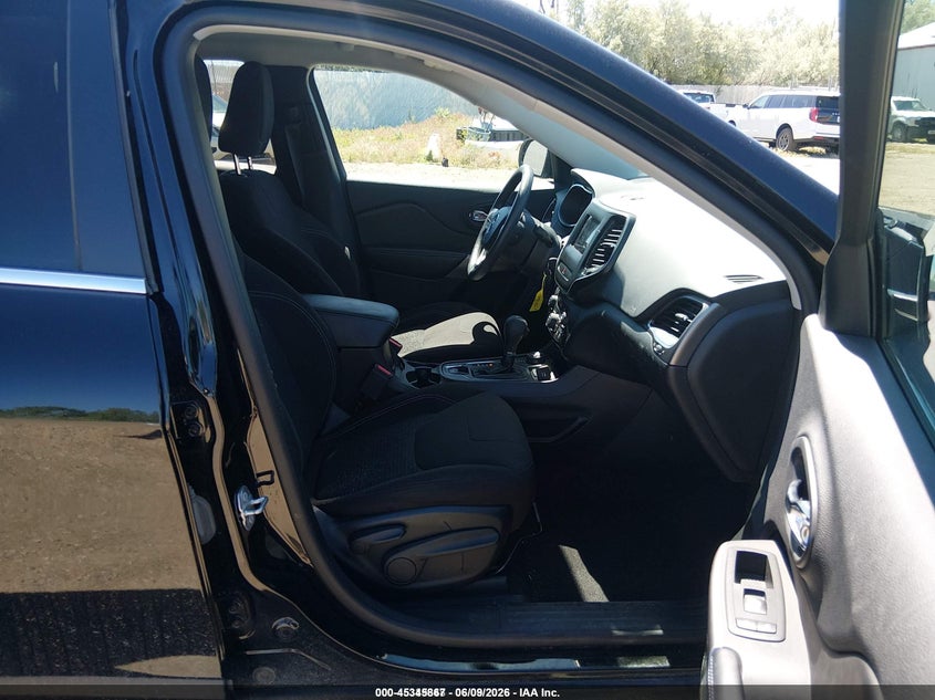 2019 JEEP CHEROKEE auction photo 5