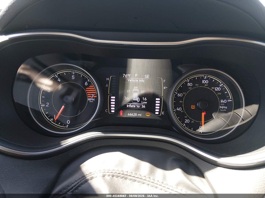 2019 JEEP CHEROKEE auction photo 7