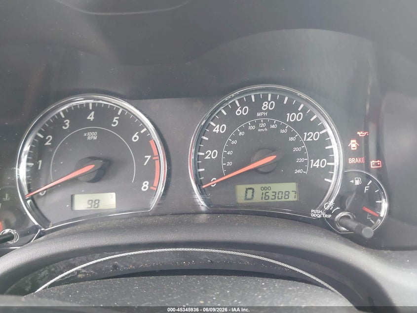 2013 TOYOTA COROLLA auction photo 7