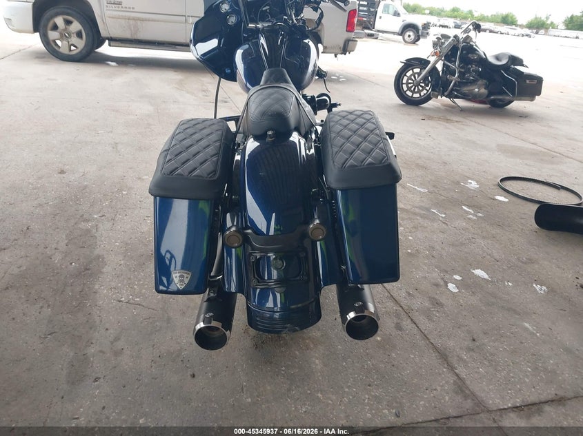2013 Harley-Davidson Fltrx Road Glide Custom VIN: 1HD1KHM18DB648615 Lot: 45345937