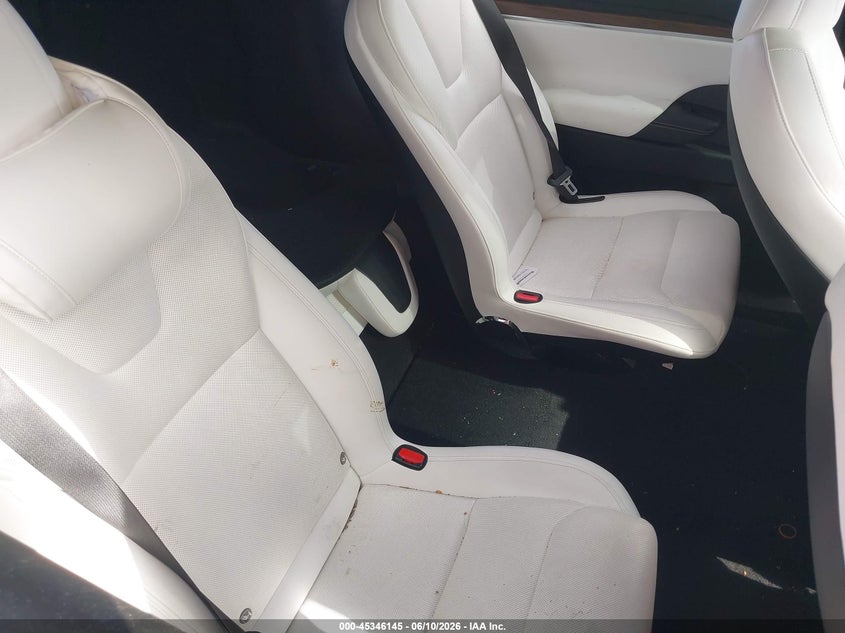 2022 Tesla Model X Dual Motor All-Wheel Drive VIN: 7SAXCBE53NF355729 Lot: 45346145