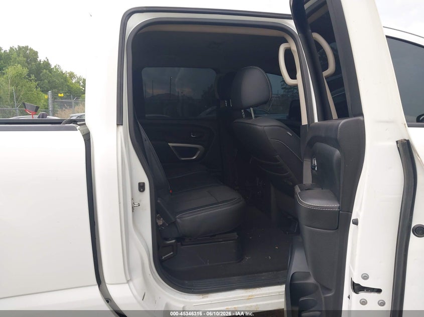 2017 NISSAN TITAN XD auction photo 8