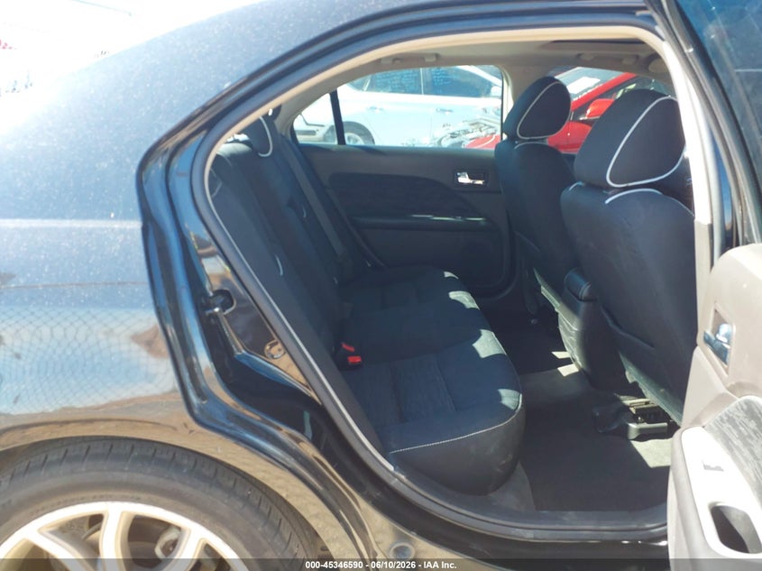 2011 FORD FUSION auction photo 8