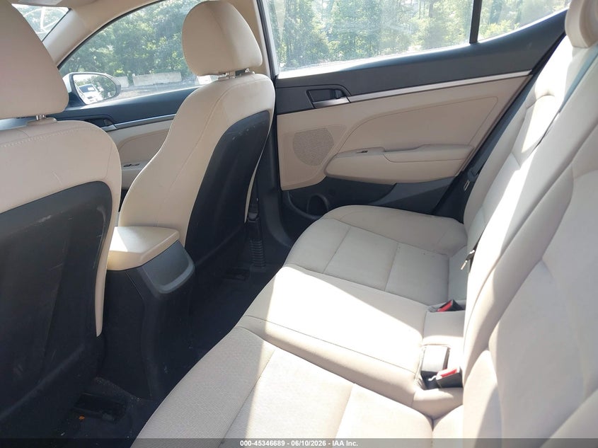 2018 HYUNDAI ELANTRA auction photo 8