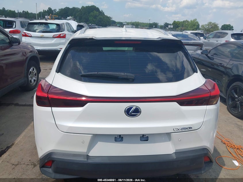 2020 LEXUS UX 250H — Photo 16