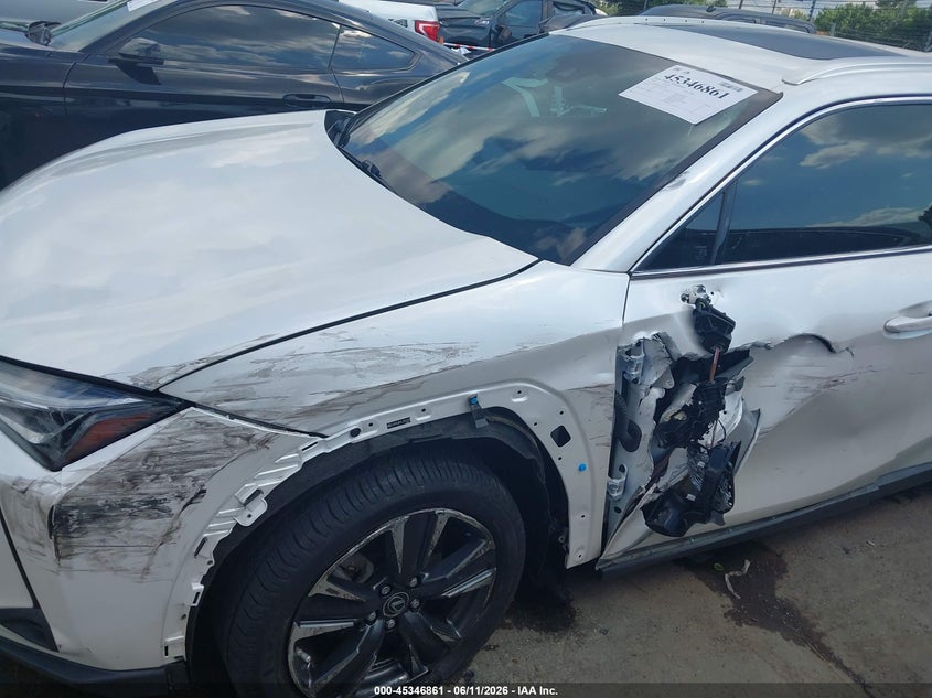 2020 LEXUS UX 250H — Photo 6