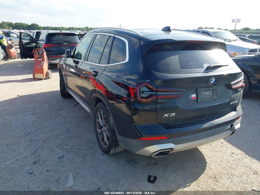 2022 BMW X3 auction photo 3