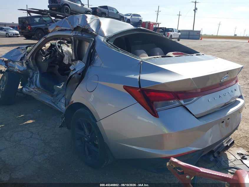 2023 HYUNDAI ELANTRA auction photo 3