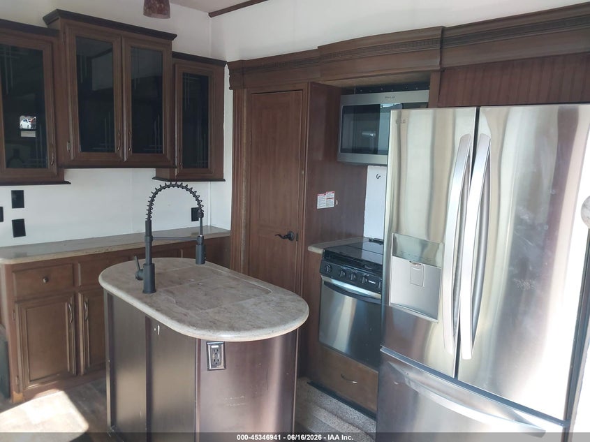 2016 FOREST RIVER SANDPIPER 377FLIK auction photo 8