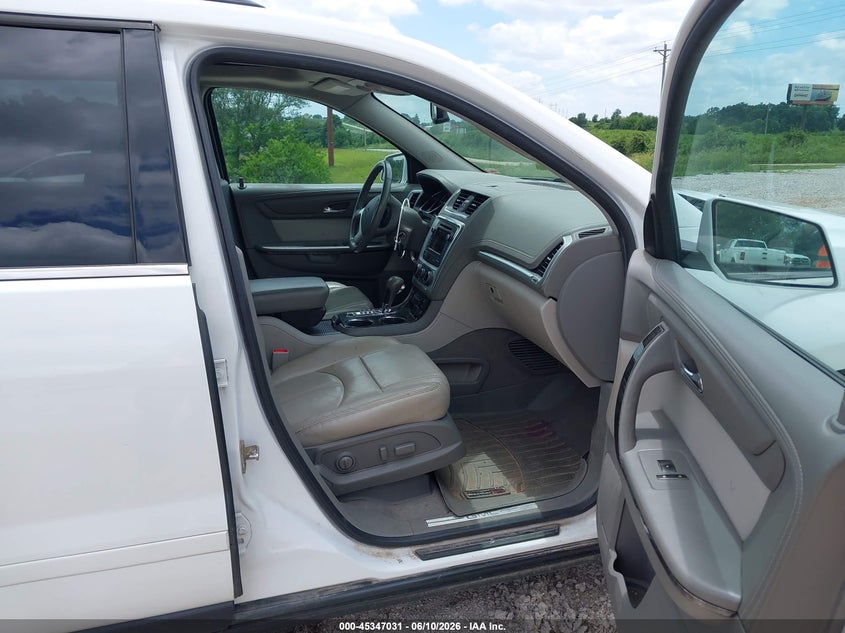 2016 GMC ACADIA auction photo 5