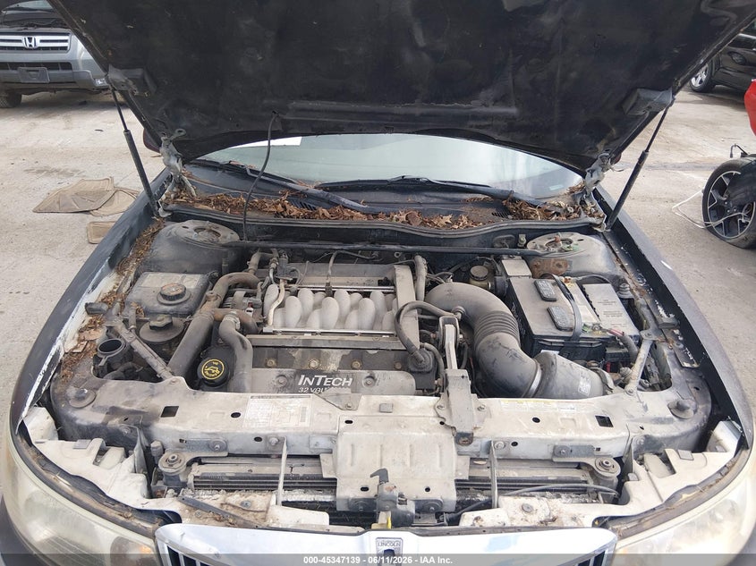 2000 Lincoln Continental VIN: 1LNHM97V0YY779745 Lot: 45347139