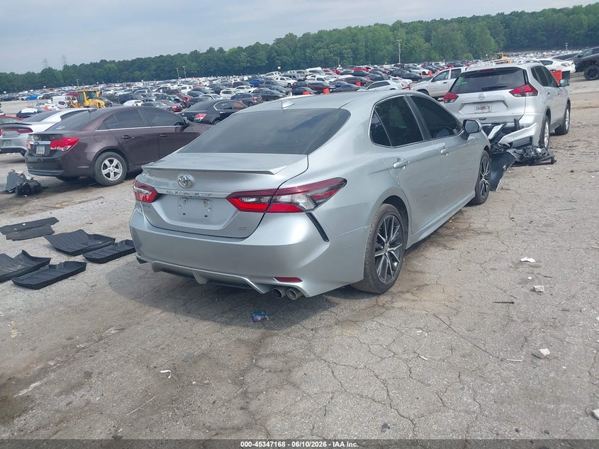 2021 TOYOTA CAMRY auction photo 4