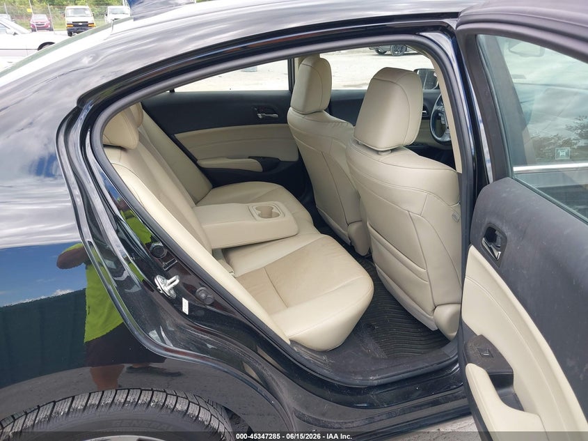 2013 Acura Ilx 2.0L VIN: 19VDE1F76DE013869 Lot: 45347285
