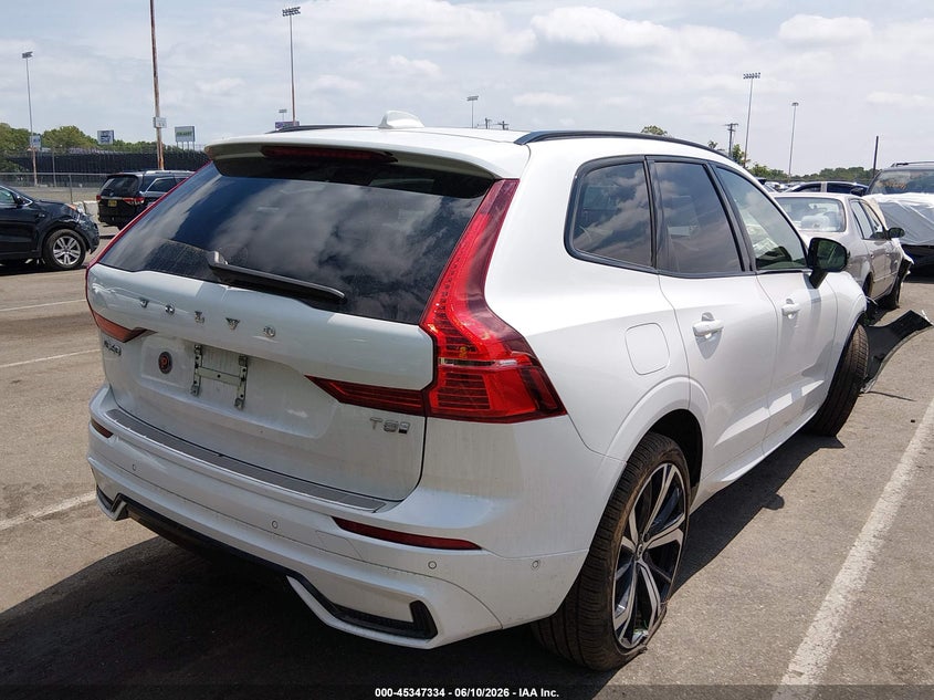 VIN YV4H60RM2S1073694 2025 VOLVO XC60 PLUG-IN HYBRID ULTRA T8 AWD ELECTRIC/GASOLINE DARK
