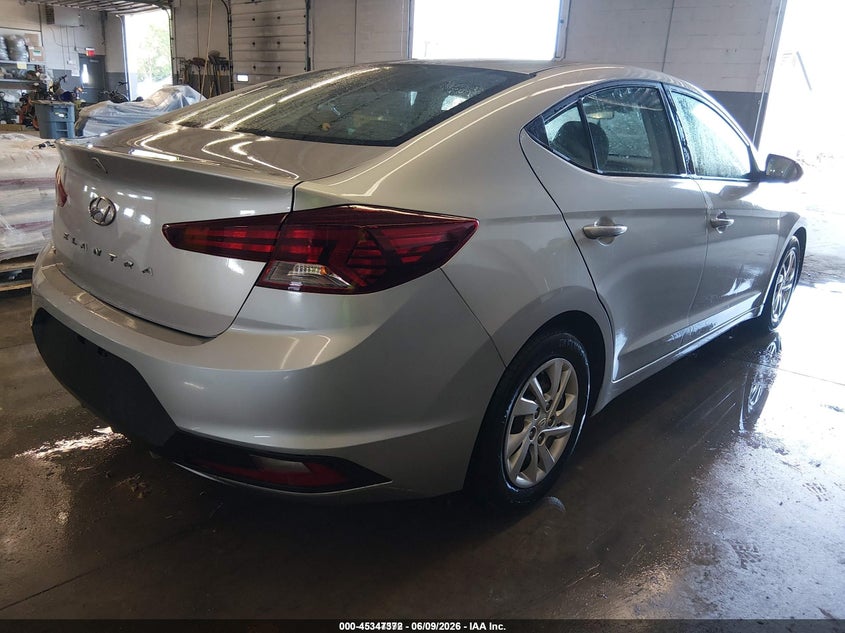 2020 HYUNDAI ELANTRA SE — Фото 4