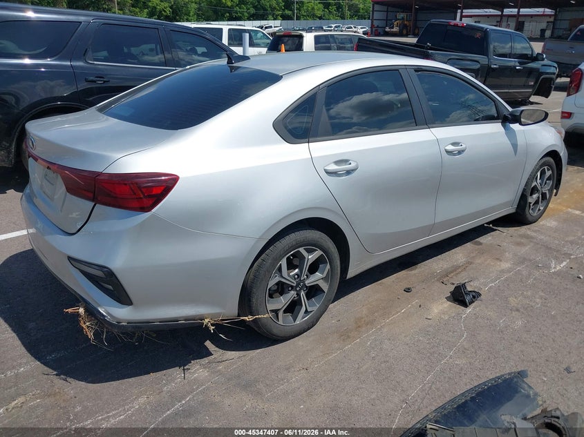 Vin: 3kpf24ad3me334503, lot: 45845354, kia forte lxs 20214