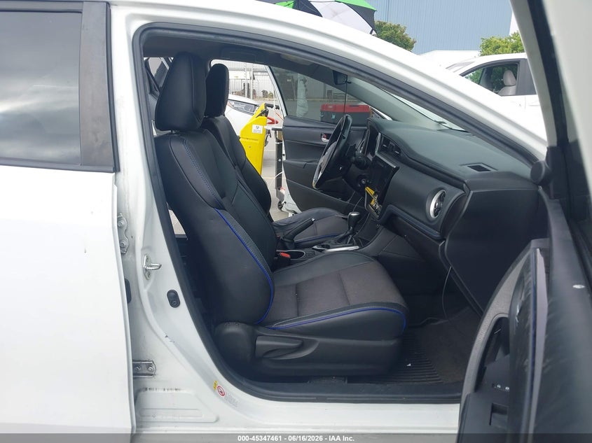 2019 TOYOTA COROLLA SEDAN 1.8L I-4 DOHC, VVT, 132HP