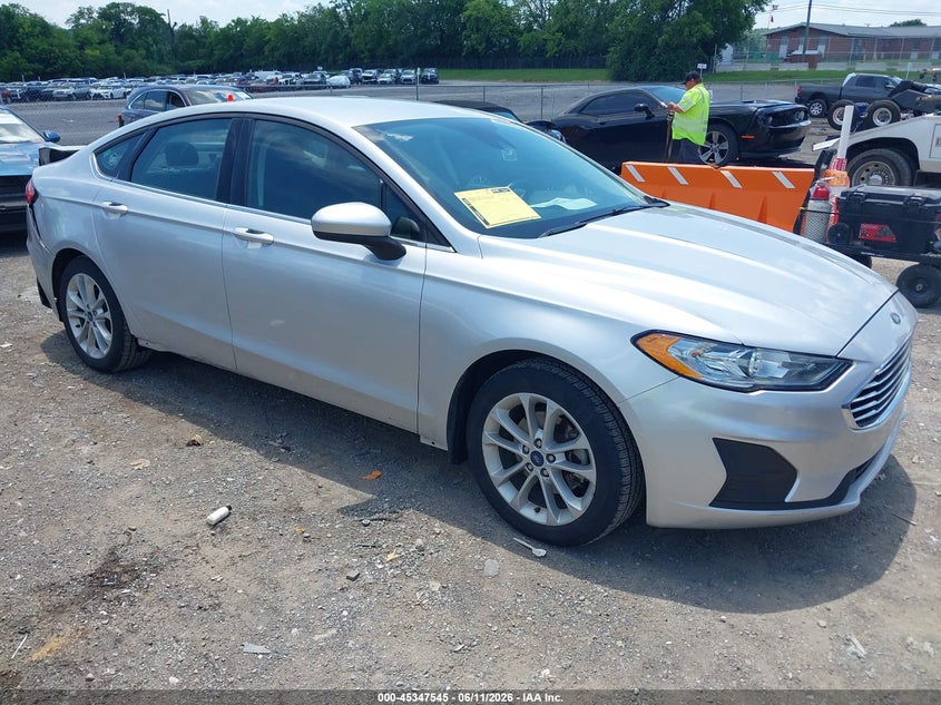 2019 FORD FUSION auction photo 1
