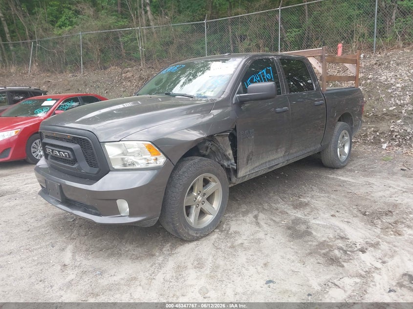 Vin: 3c6rr7kt1hg574196, lot: 45845714, ram 1500 express  4x4 5'7 box 20172