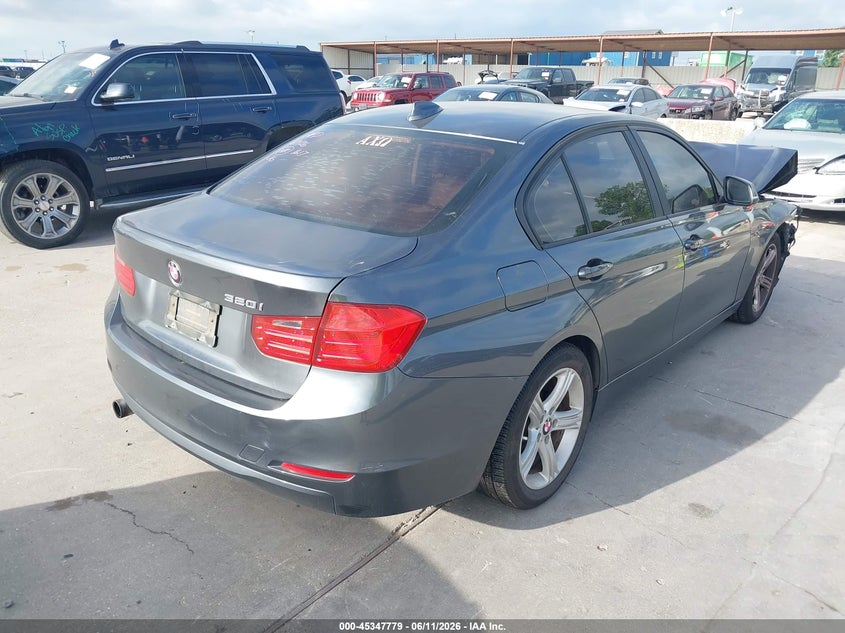 Vin: wba3b1g50fnt01617, lot: 45845726, bmw 320i 20154