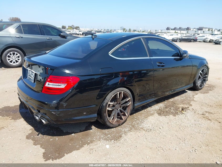 Vin: wddgj4hb0cf787662, lot: 45845804, mercedes-benz c 250 20124