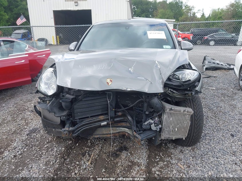 2016 Porsche Cayenne Gts VIN: WP1AD2A25GLA77538 Lot: 45347862