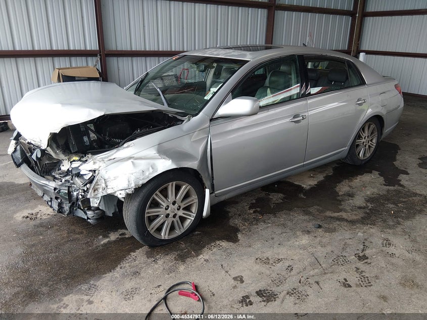 2006 TOYOTA AVALON auction photo 2