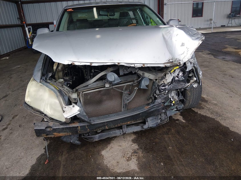 2006 TOYOTA AVALON auction photo 6