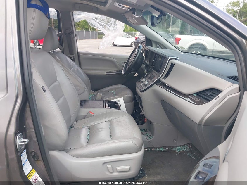 2016 TOYOTA SIENNA VAN 3.5L V-6 DOHC, VVT, 266HP