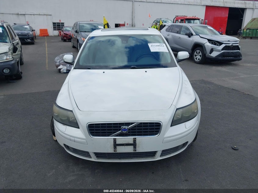 2007 Volvo S40 T5 VIN: YV1MH682372303852 Lot: 45348044