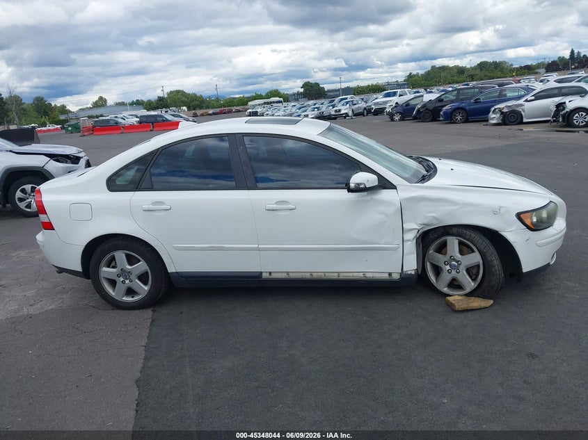 2007 Volvo S40 T5 VIN: YV1MH682372303852 Lot: 45348044