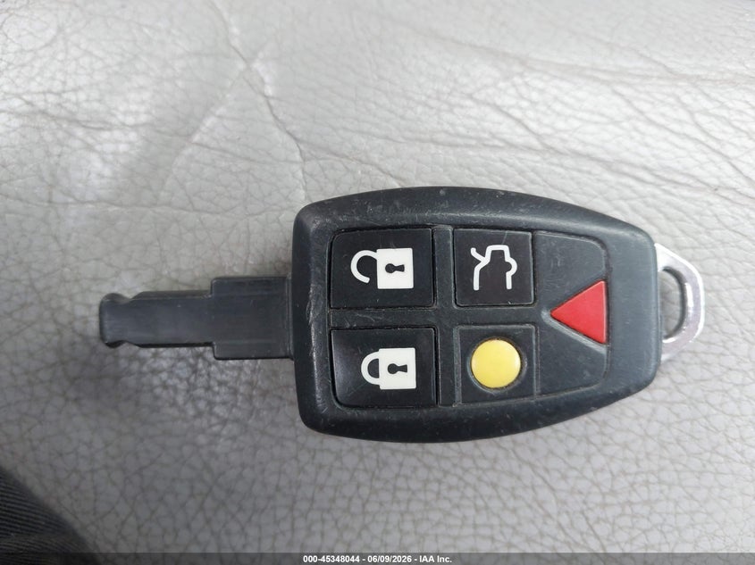 2007 Volvo S40 T5 VIN: YV1MH682372303852 Lot: 45348044