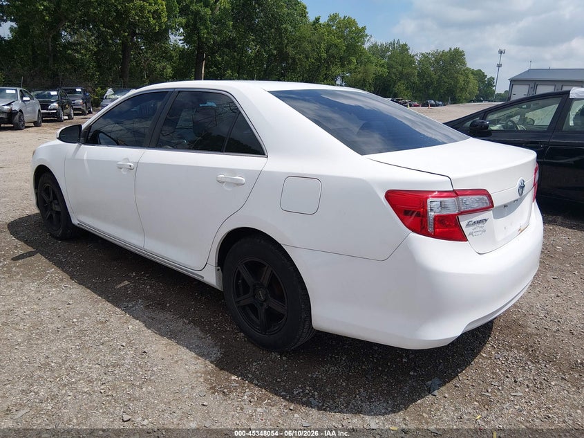 2013 TOYOTA CAMRY auction photo 3
