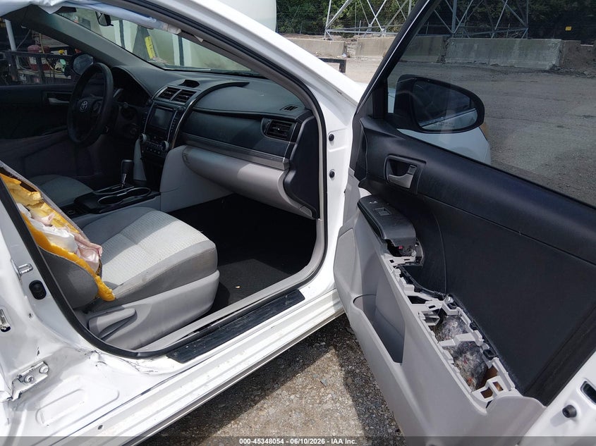 2013 TOYOTA CAMRY auction photo 5