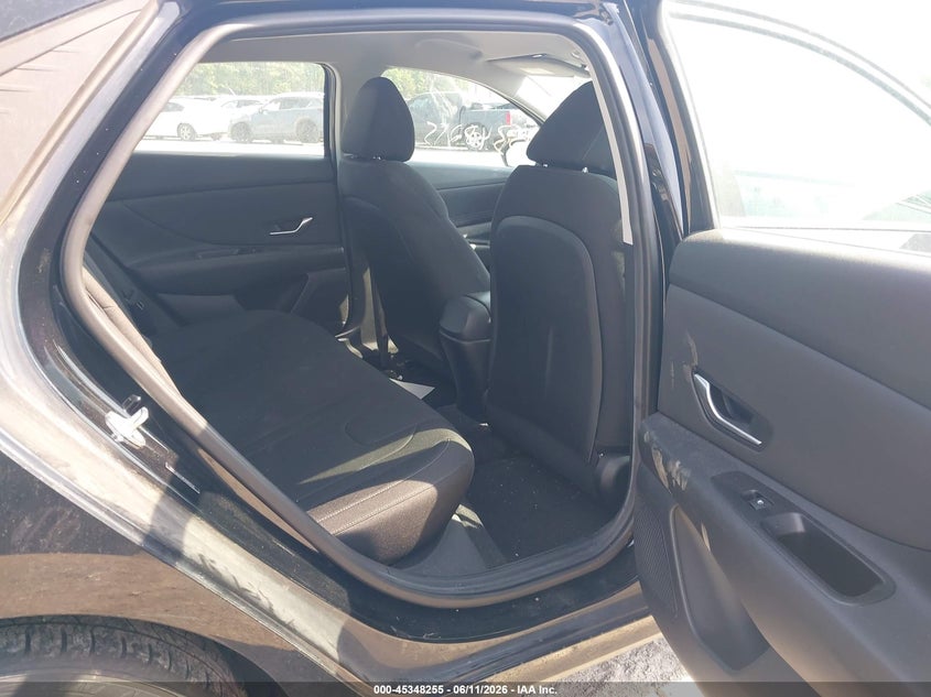 2022 HYUNDAI ELANTRA auction photo 8
