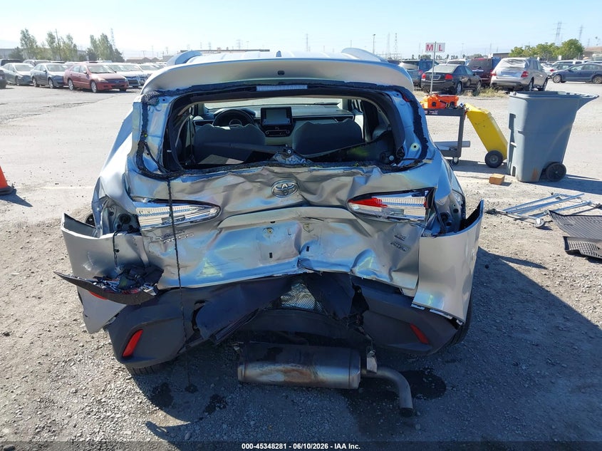2022 Toyota Corolla Cross Le VIN: 7MUCAABG0NV004991 Lot: 45348281
