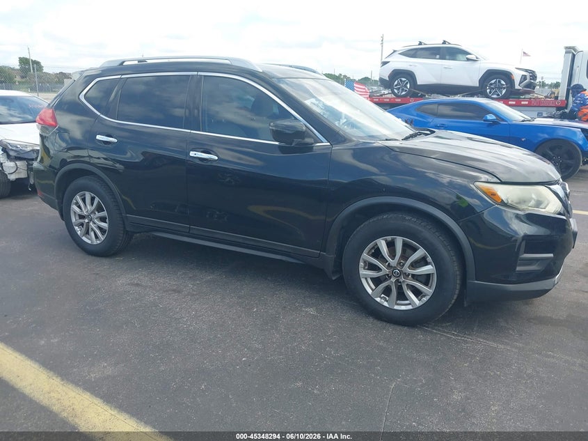 Фото 1 - NISSAN ROGUE