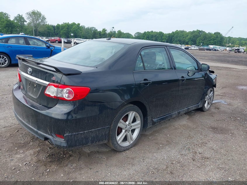 2013 TOYOTA COROLLA auction photo 4